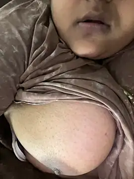 smile pretty online show from 02.21.25