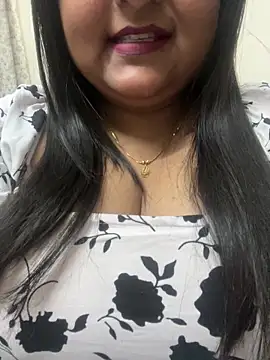 smile pretty online show from 03.05.25