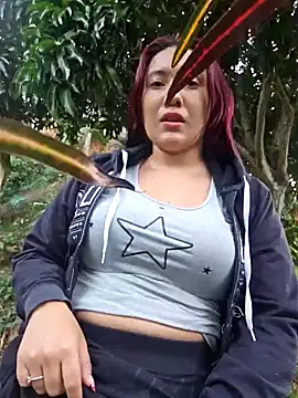 Snapshot of Blushing_Katy chatting on 12.11.24 Blushing Katy online show from 12.11.24