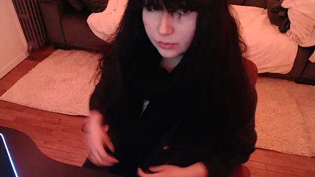 Lynylou online show from 01.26.25