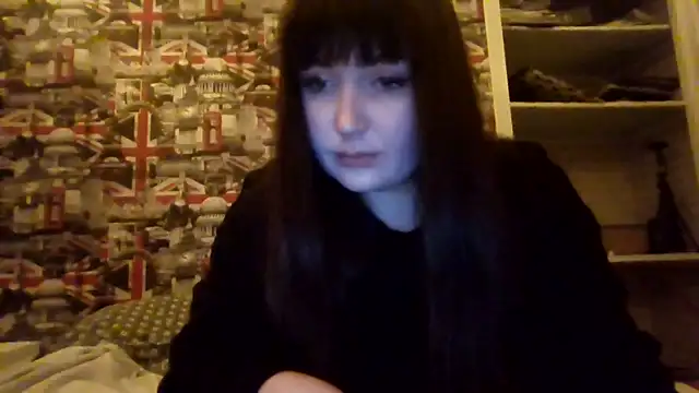 Lynylou online show from 11.29.25