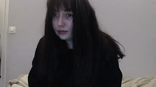 Lynylou online show from 04.03.26