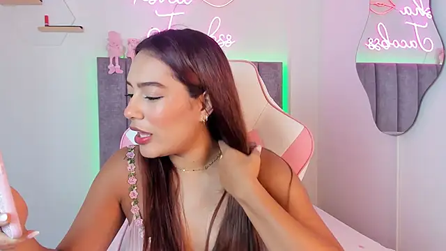 Snapshot of jacobss_gh chatting on 01.25.25 jacobss gh online show from 01.25.25