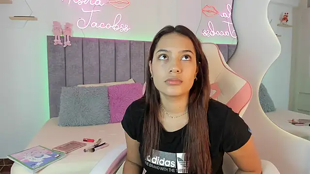 Snapshot of jacobss_gh chatting on 02.14.25 jacobss gh online show from 02.14.25