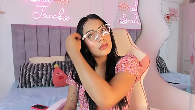 Snapshot of jacobss_gh chatting on 09.19.25 jacobss gh online show from 09.19.25