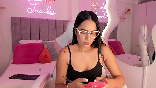 Snapshot of jacobss_gh chatting on 10.03.25 jacobss gh online show from 10.03.25