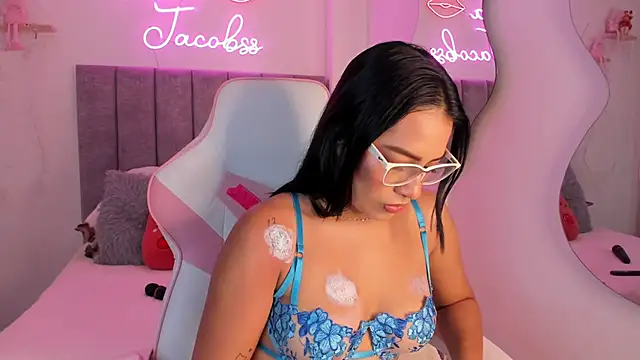 Snapshot of jacobss_gh chatting on 10.08.25 jacobss gh online show from 10.08.25