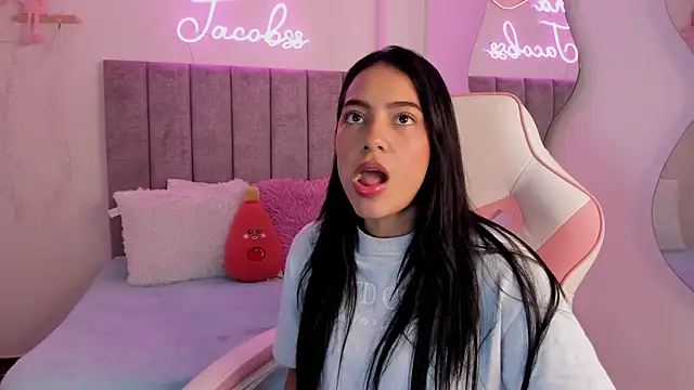 Snapshot of jacobss_gh chatting on 10.28.25 jacobss gh online show from 10.28.25