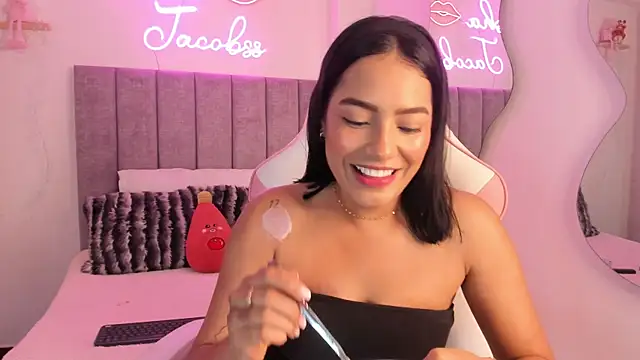 Snapshot of jacobss_gh chatting on 11.10.25 jacobss gh online show from 11.10.25