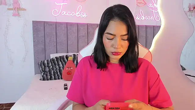 Snapshot of jacobss_gh chatting on 11.18.25 jacobss gh online show from 11.18.25