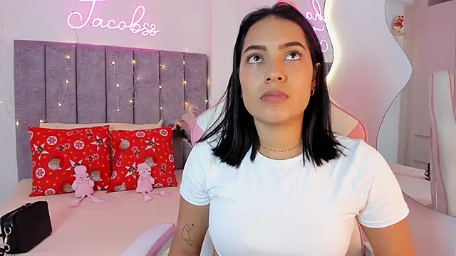 Snapshot of jacobss_gh chatting on 11.29.25 jacobss gh online show from 11.29.25