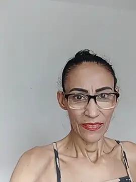 Snapshot of BarbaraMature chatting on 07.10.26 BarbaraMature online show from 07.10.26