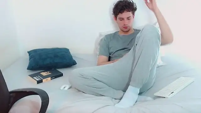 Elio555 online show from 12.04.24