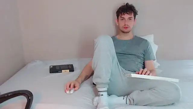 Elio555 online show from 12.29.24