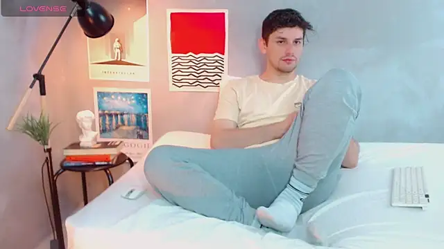 Elio555 online show from 10.21.25