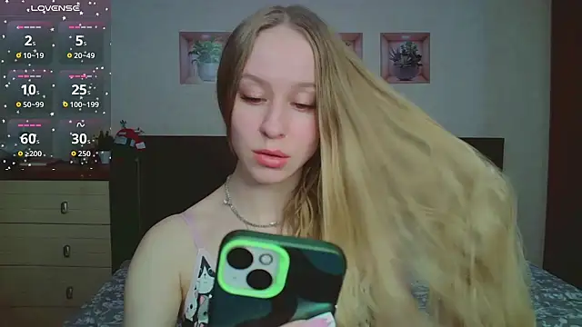 Snapshot of Lily__Devil chatting on 02.20.26 Lily Devil online show from 02.20.26