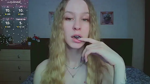 Snapshot of Lily__Devil chatting on 02.26.26 Lily Devil online show from 02.26.26