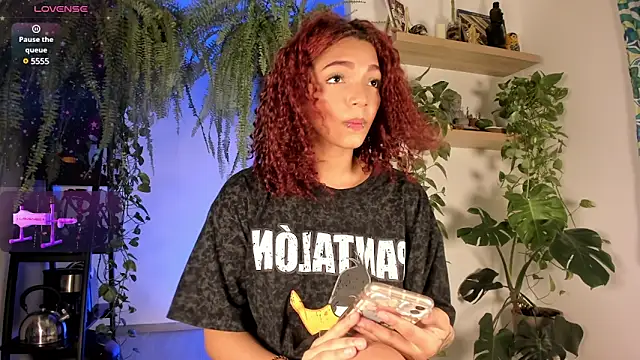 Snapshot of katrinaa_ricci chatting on 12.11.24 katrinaa ricci online show from 12.11.24