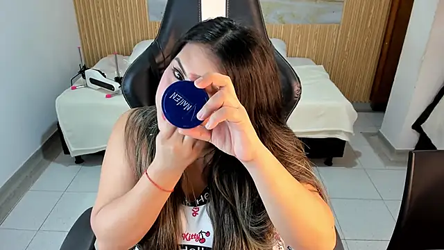 samy 19  online show from 12.04.25