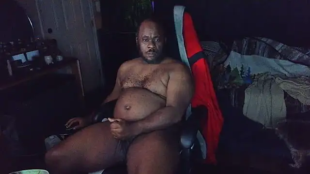 Snapshot of bigshh8 chatting on 12.29.24 bigshh8 online show from 12.29.24