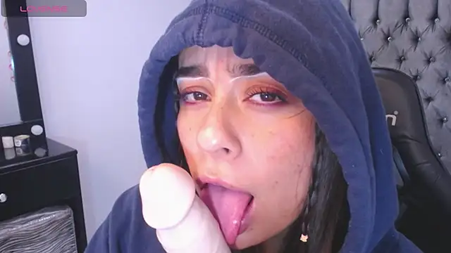 Georgina 1t online show from 02.15.25