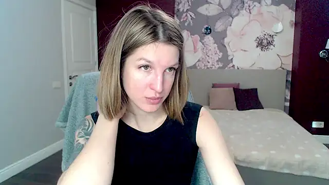 Snapshot of EmilyWalkeri chatting on 01.15.25 EmilyWalkeri online show from 01.15.25