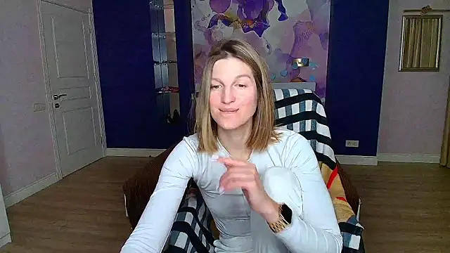 Snapshot of EmilyWalkeri chatting on 03.15.25 EmilyWalkeri online show from 03.15.25