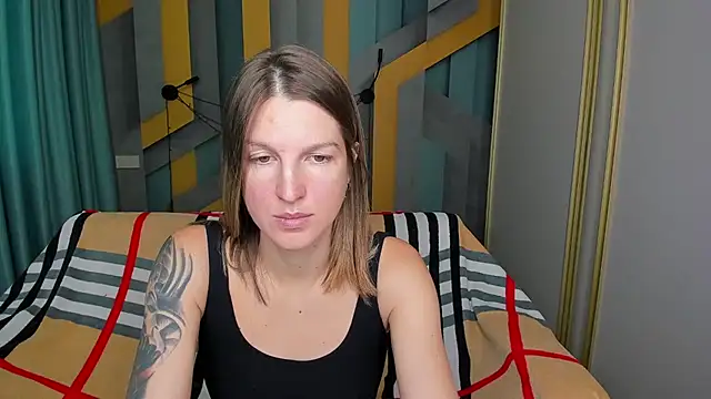 Snapshot of EmilyWalkeri chatting on 10.01.25 EmilyWalkeri online show from 10.01.25