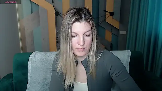 EmilyWalkeri online show from 02.05.26