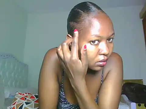 Snapshot of sexy_barbie2024 chatting on 11.06.25 sexy barbie2024 online show from 11.06.25