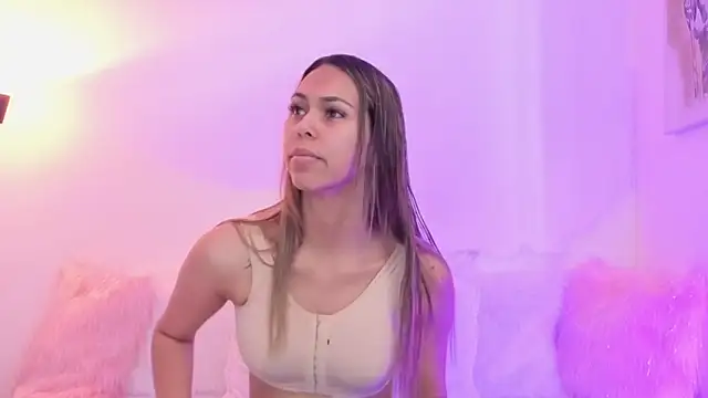 Snapshot of Cristel_Boom chatting on 11.17.25 Cristel Boom online show from 11.17.25