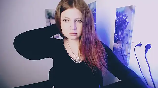 Lizzy Love online show from 04.16.26