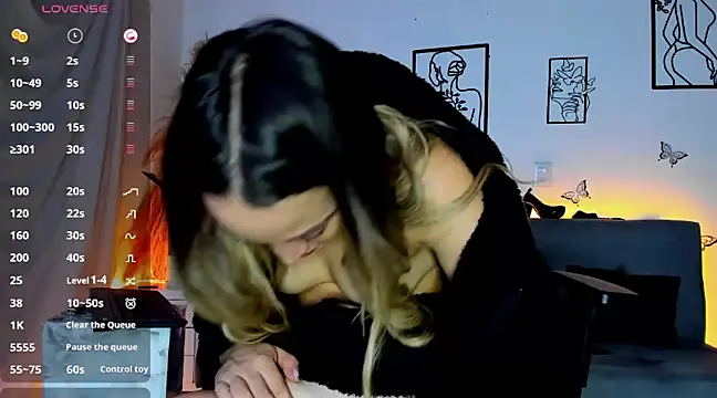 Snapshot of cindy_love2 chatting on 12.02.24 cindy love2 online show from 12.02.24