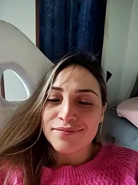 Snapshot of cindy_love2 chatting on 09.15.25 cindy love2 online show from 09.15.25