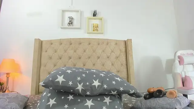 allisson m online show from 02.10.25