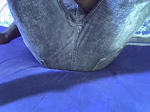 Snapshot of KING_SQUIRT chatting on 10.21.25 KING SQUIRT online show from 10.21.25