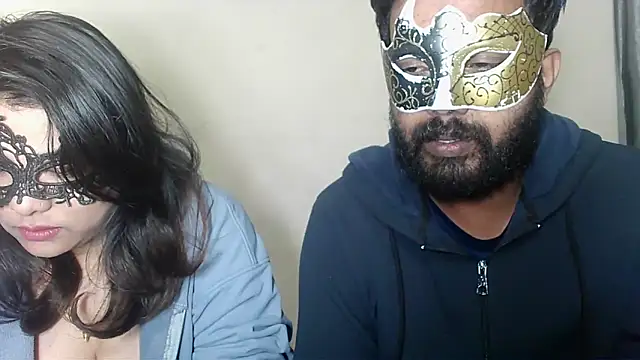 Snapshot of Cutehornycouples chatting on 12.04.25 Cutehornycouples online show from 12.04.25