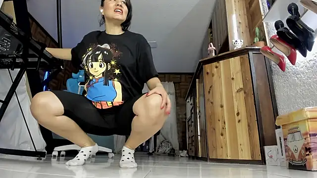 Snapshot of Cristina_Vanegas631 chatting on 11.23.25 Cristina Vanegas631 online show from 11.23.25