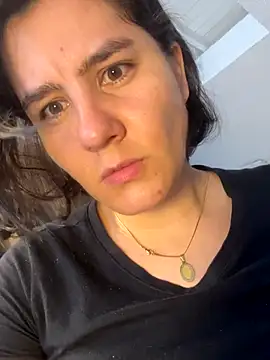 Snapshot of Cristina_Vanegas631 chatting on 12.20.25 Cristina Vanegas631 online show from 12.20.25