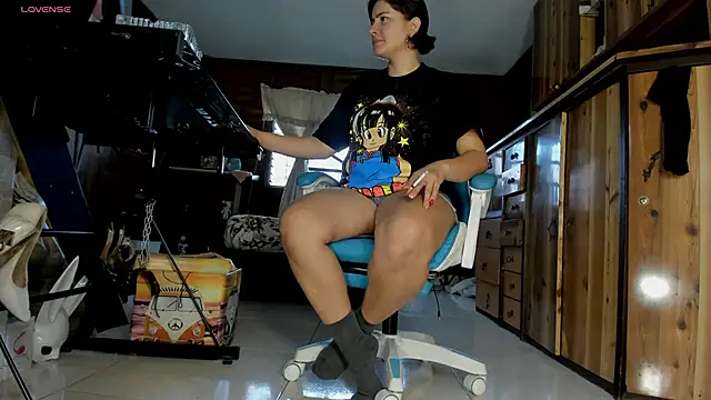 Snapshot of Cristina_Vanegas631 chatting on 03.12.26 Cristina Vanegas631 online show from 03.12.26