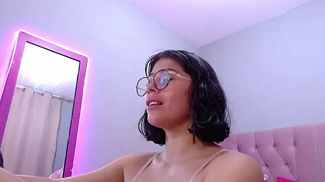 LoaLuxury online show from 03.19.25