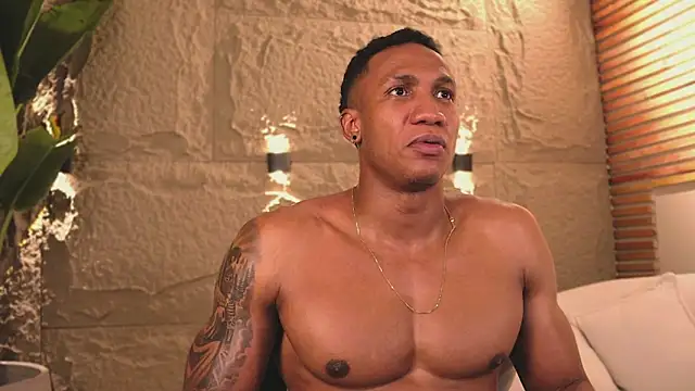 Logan Varela online show from 03.07.25