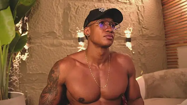 Logan Varela online show from 03.13.25