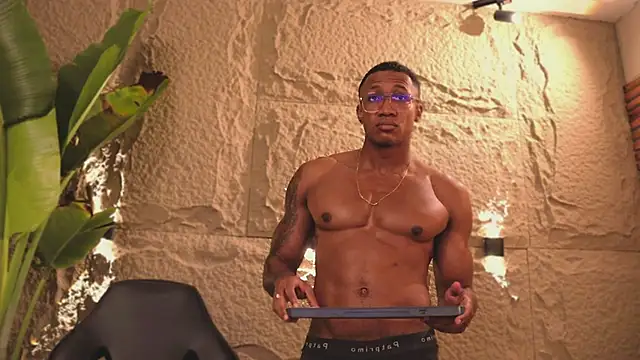 Logan Varela online show from 03.16.25