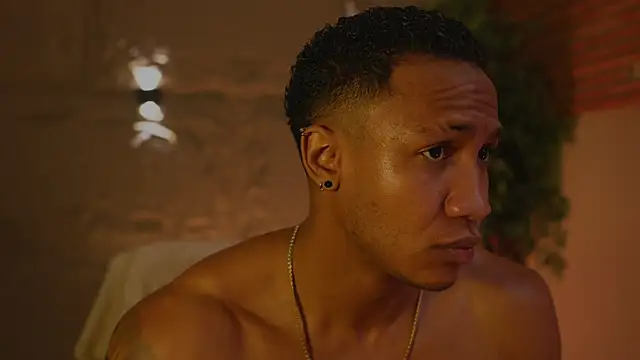 Logan Varela online show from 10.21.25