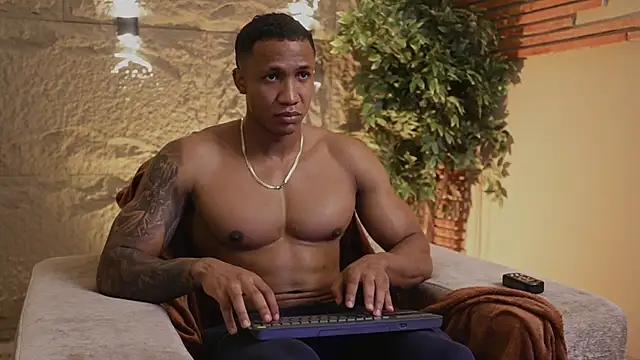 Logan Varela online show from 10.28.25