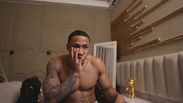 Logan Varela online show from 03.12.26