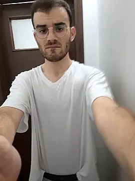 erikamavrik online show from 03.17.25