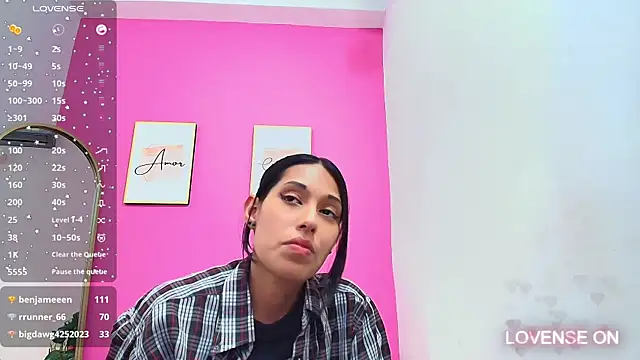 yourcuteneighbourr online show from 01.09.25