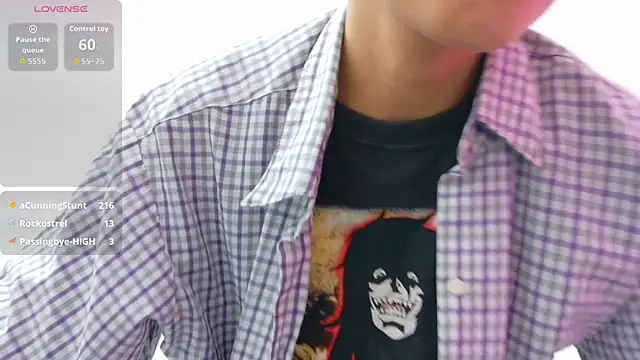 Snapshot of yourcuteneighbourr chatting on 02.19.26 yourcuteneighbourr online show from 02.19.26